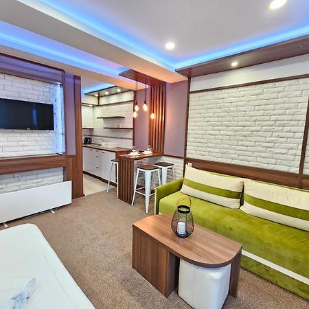 Elegant Studio In Top Bansko Location - Ski & Relax By Flat Mаnager エクステリア 写真