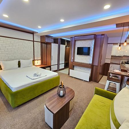 Elegant Studio In Top Bansko Location - Ski & Relax By Flat Mаnager エクステリア 写真