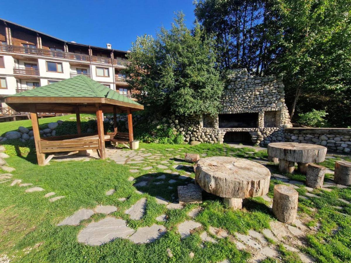 Elegant Studio In Top Bansko Location - Ski & Relax By Flat Mаnager エクステリア 写真